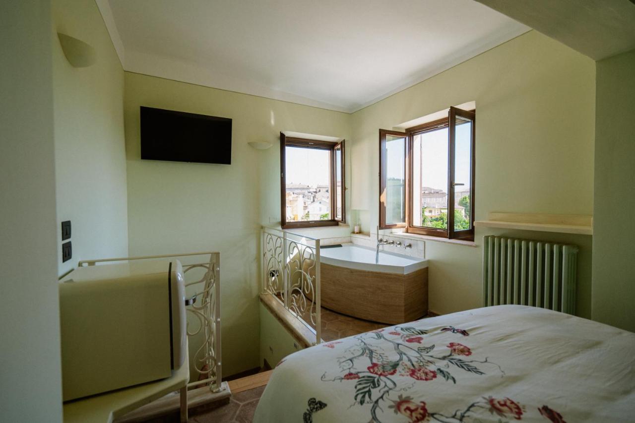 オッフィダ La Casa Delle Api Bed & Breakfast エクステリア 写真